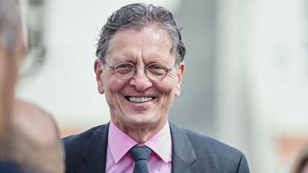 Bausenator Christian Gaebler (SPD) wurde am Donnerstag im Abgeordnetenhaus zu einem Fall befragt, bei dem einstige Sozialwohnungen als Luxuswohnungen auf den Markt gekommen sind.
