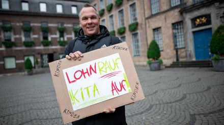 Alex Liefermann, Vater, der gegen die Kita-Krise demonstriert