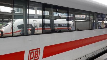 Ein ICE der Deutschen Bahn. 