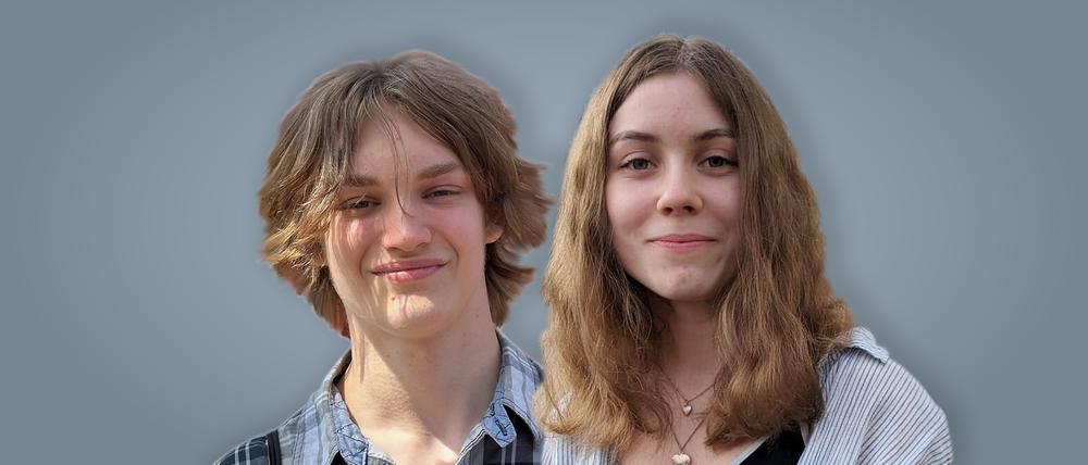 Sie haben ihr Abi in der Tasche – und zwar was für eins: Der beste Abiturient Berlins 2024 Richard Pieters (links) und die beste Abiturientin Berlins 2024 Maria Leichsenring.