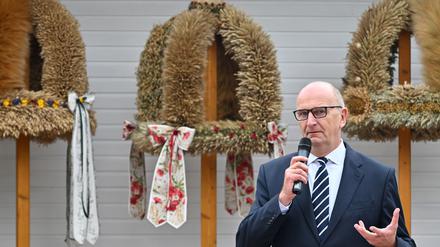 Besucht die Strohballenfeste: Brandenburgs Ministerpräsident und SPD-Landeschef Dietmar Woidke (Archivbild).