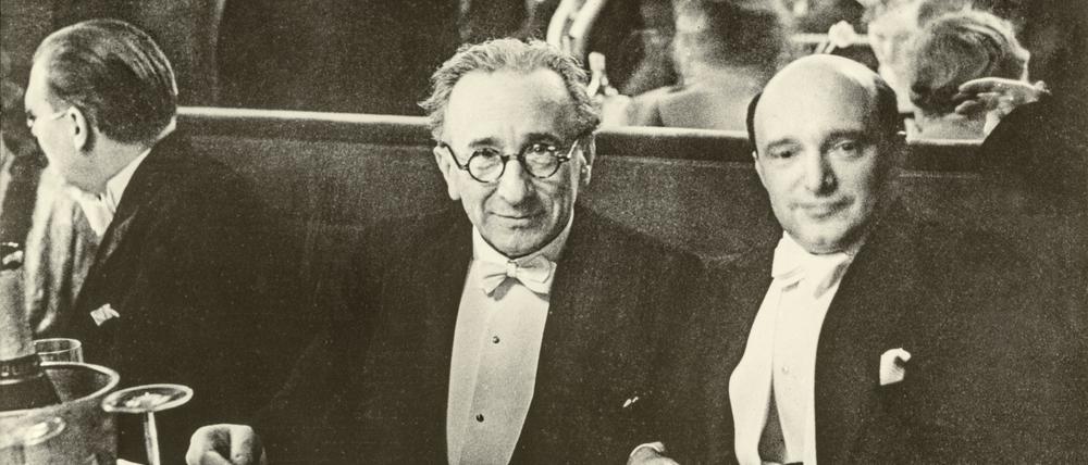 Leo Blech, Generalmusikdirektor der Staatsoper Unter den Linden, wohnte seit 1911 in der Mommsenstraße 6. Das Foto zeigt ihn im Jahr 1931 mit dem österreichischen Dirigenten Erich Kleiber (rechts).