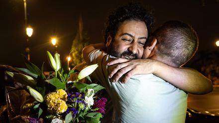 Der Regime-kritische Journalist Omar Radi bei der Freilassung aus dem Gefängnis am Montagabend. 
