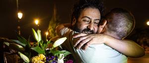 Der Regime-kritische Journalist Omar Radi bei der Freilassung aus dem Gefängnis am Montagabend. 