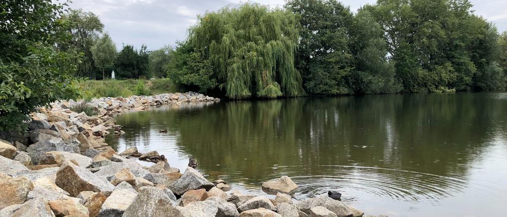 Am Biesdorfer Baggersee ist das Baden offiziell verboten