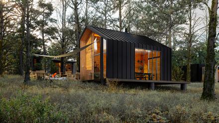 Ein Tiny House: Raus aus der großen Stadt, in der Wohnraum teuer und Natur ein rares Gut ist.