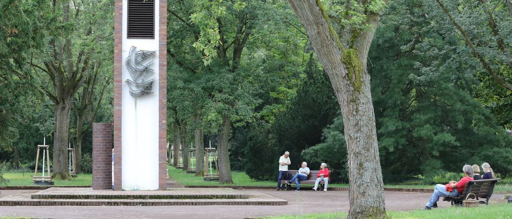 Das Carillon auf dem Alten Friedhof Potsdam war lange in Vergessenheit geraten, nun gibt es einmal im Monat Konzerte.