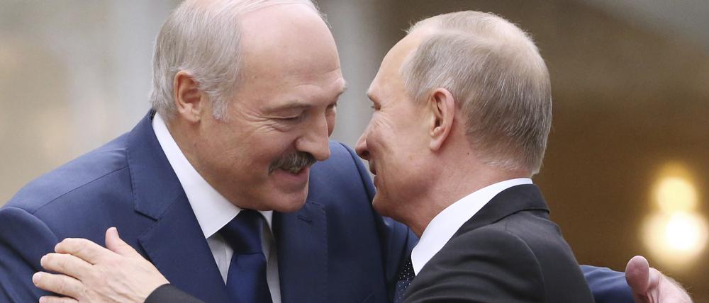 Alexander Lukaschenko und Wladimir Putin