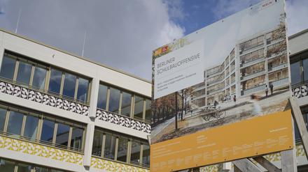 Der Neubau der Grundschule in der Kreuzberger Nostizstraße wurde streng nach den Vorschriften für Raumgrößen und Energieeffizienz gebaut. Dieser teure Standard wird jetzt infragegestellt. 