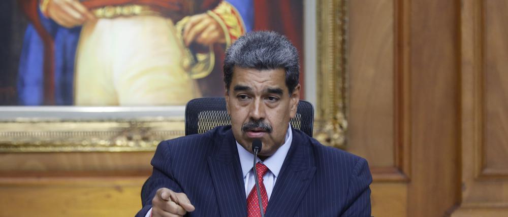 Der venezolanische Präsident Nicolas Maduro spricht auf einer Pressekonferenz im Präsidentenpalast Miraflores drei Tage nach seiner umstrittenen Wiederwahl.