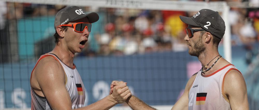 Nils Ehlers und Clemens Wickler feiern ihren zweiten Gruppensieg.