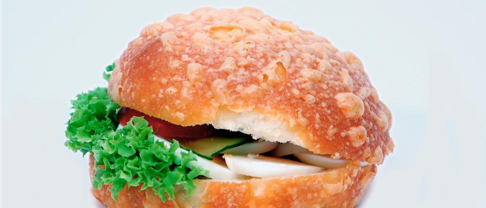 Nicht viel dran, nicht viel drin. Auch ein belegtes Käsebrötchen kann inzwischen ganz schön teuer sein.
