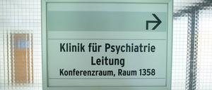 In Kliniken für Psychiatrie herrscht Personalmangel.