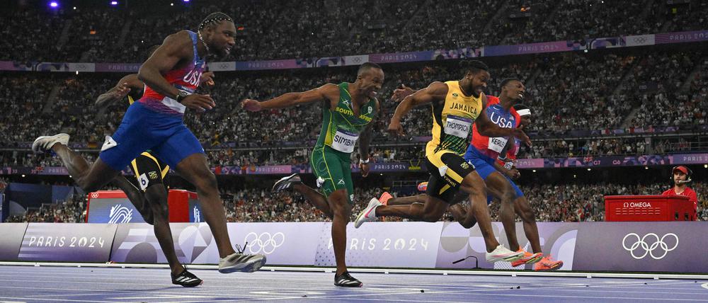 Noah Lyles (l.) schob sich auf den letzten Zentimetern am Jamaiker Kishane Thompson.