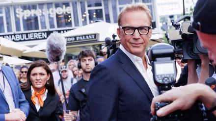 Kevin Costner ist Regisseur und Hauptdarsteller von „Horizon“.