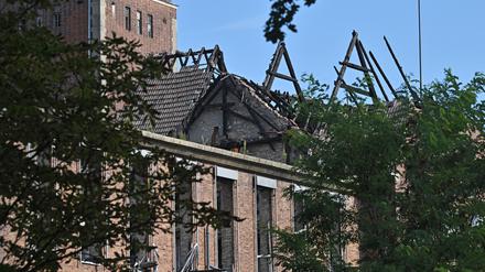 Das alte Landtagsgebäude brannte vor einem Jahr aus.