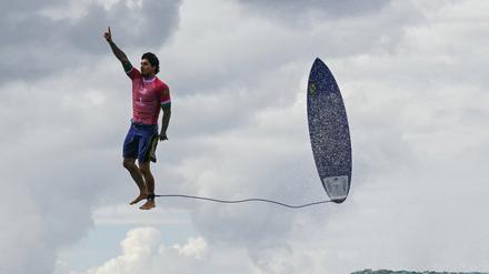 Gabriel Medina nach seinem Wellenritt.