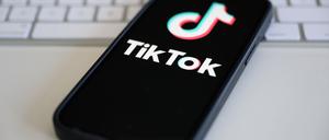 Tiktok auf einem Handy.