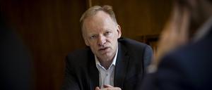 Clemens Fuest, Präsident des ifo-Instituts, will auch das Arbeitskräfteangebot stärken.
