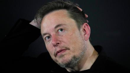 Elon Musk bezichtigt OpenAI des Betrugs.