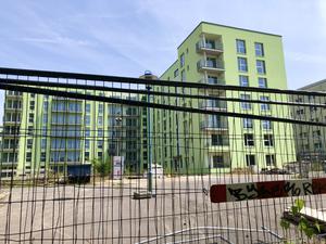 Auf der Baustelle an der Stollberger Straße in Hellersdorf geht es seit 2021 nicht weiter