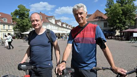 Tobias Straub (links) und Rolf Lessing (rechts) sind die Vorstandsvorsitzenden des Beirats für Mernschen mit Behinderung.