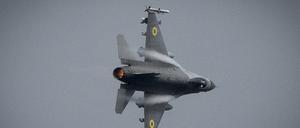 Ein F-16-Kampfjet in der Ukraine