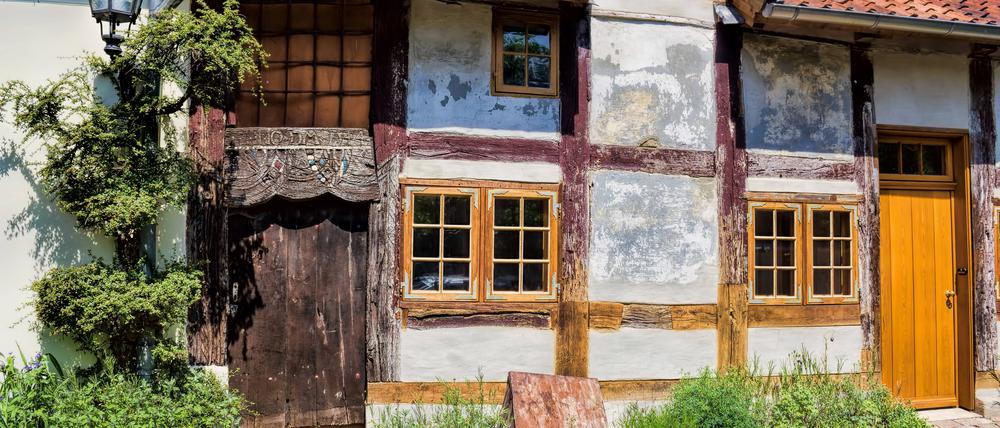 Nicht mehr ganz stabil aussehndes Haus in Lüneburg.