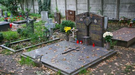 Auf Neuköllner Friedhöfen werden immer wieder Dekoartikel und Grabschmuck gestohlen, insbesondere im Norden des Bezirks - hier etwa auf dem St. Thomas-Friedhof.  