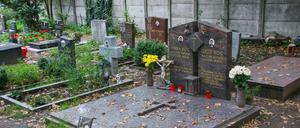 Auf Neuköllner Friedhöfen werden immer wieder Dekoartikel und Grabschmuck gestohlen, insbesondere im Norden des Bezirks - hier etwa auf dem St. Thomas-Friedhof.  