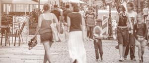 Fußgängerzone in Zwickau an einem heißen Samstagnachmittag im August 2024