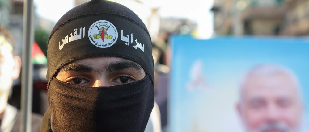 Vergeltung für den Tod Hanijas: Ein Demonstrant nimmt an einem Protest gegen die Ermordung von Hamas-Chef Ismail Hanija im Libanon teil.