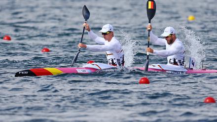 Die Kanuten Max Lemke und Jacob Schopf haben bei den Olympischen Spielen in Paris die Goldmedaille gewonnen. 