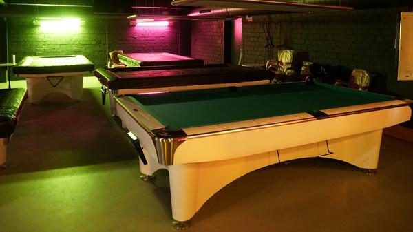Der neue Billardsalon am Adenauerplatz in Berlin-Charlottenburg.