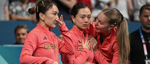 Für Xiaona Shan (l.), Yuan Wan und Annett Kaufmann blieb nur der undankbare vierte Platz im Mannschaftswettbewerb.