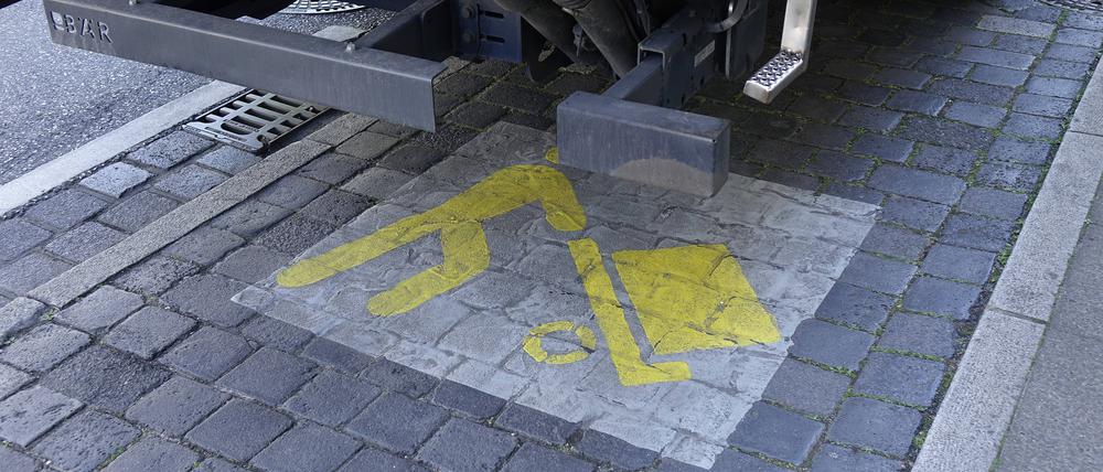 Parkplatz fürs Ausladen mit einer Sackkarre