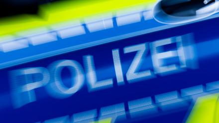 Der Staatsschutz ermittelt nach der Beschädigung eines Bürgerbüros der Berliner Grünen.
