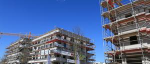 Noch kann die Pro Potsdam Richtfeste feiern - wie hier im Bornstedter Feld