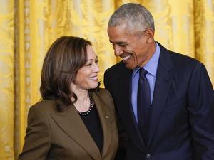 Mit popkulturellen Wissen ins Weiße Haus: Kamala Harris und Barack Obama.