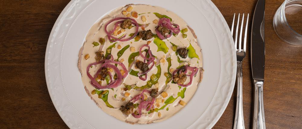 Vitello Tonnato im Restaurant Sicilia.