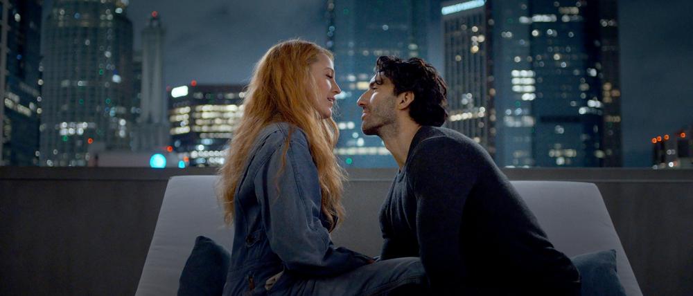 Blake Lively als Lily Bloom und Justin Baldoni als Ryle Kincaid in einer Szene des Kinofilms „Nur noch ein einziges Mal - It ends with us“.