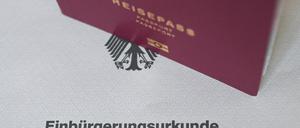 Wer deutscher Staatsbürger werden möchte, braucht in Potsdam Geduld. 
