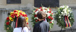 Kranzniederlegung in der Gedenkstätte Leistikowstraße zur Erinnerung an die Opfer der sowjetischen Repression im ehemaligen Untersuchungsgefängnis des Geheimdienstes.