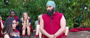 Reality-TV-Star David Ortega, hier zusammen mit Kader Loth am Steh-Imbiss, will als bekennender Veganer keine Lammhirne essen.  