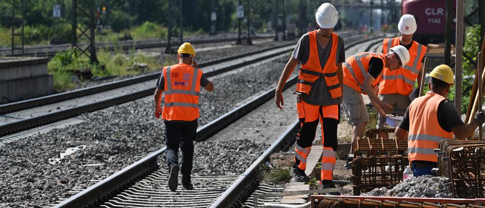 Größere Sanierungsarbeiten bei der Bahn finden auch am Bahnhof Groß-Gerau im Stadtteil Dornberg statt.