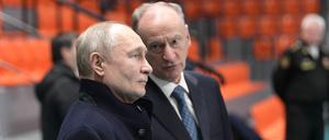 Putin und sein Berater und Vertrauter Nikolai Patruschew.