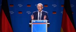 Jörg Urban, AfD-Vorsitzender in Sachsen, spricht beim Bundesparteitag der AfD in der Grugahalle in Essen. 