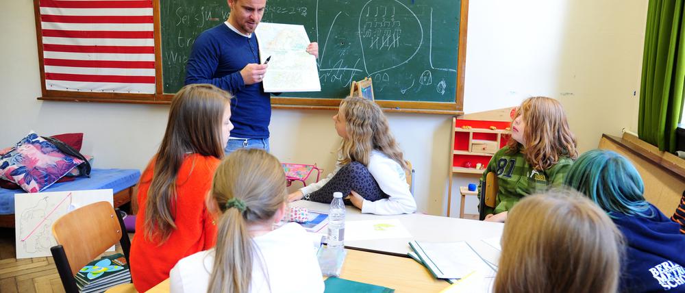 Habe ich das jetzt gut erklärt? Seit 13 Jahren sind Berliner Lehrkräfte verpflichtet, in den Klassen nach Feedback zu fragen.