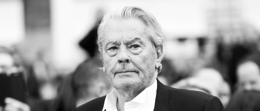 Alain Delon hat früh verstanden, sich als Kino-Ikone zu inszenieren. Sonntag ist er mit 88 Jahren gestorben.