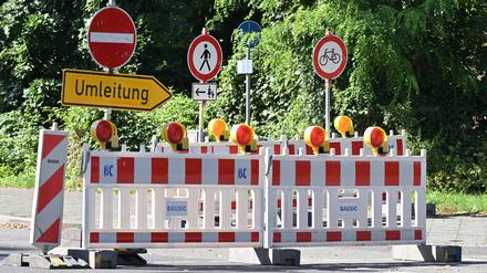 Gesperrt: Baustelle in der Nedlitzer Straße in Potsdam